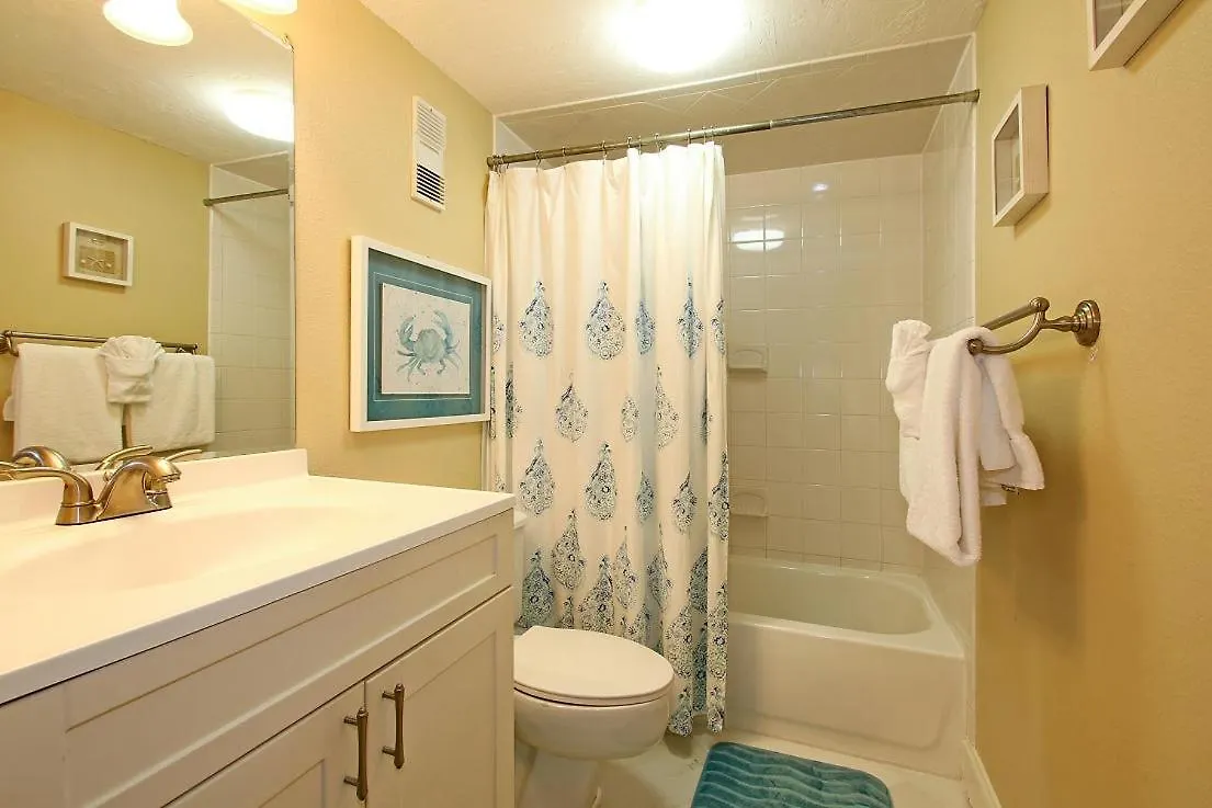2063 Shoreline Towers - Beachfront Vacation Rental Destin