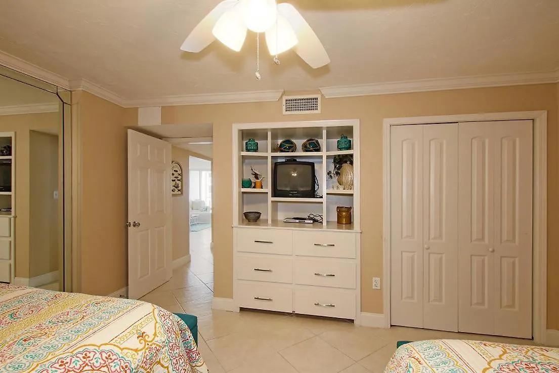 2063 Shoreline Towers - Beachfront Vacation Rental Destin Holiday home